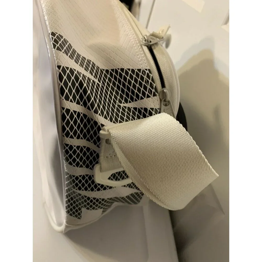 Nike‎ Duffle Bag Max Air Training Gym Sports White Black Overnight Travel